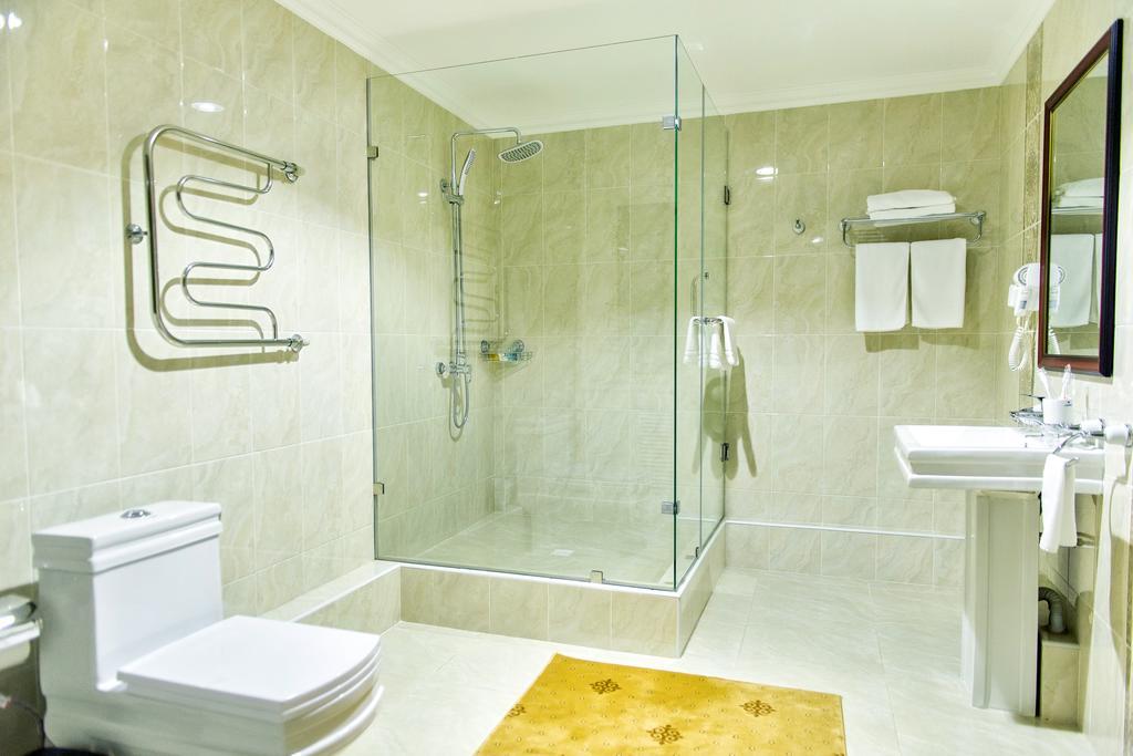Shymkent Grand Hotel Extérieur photo